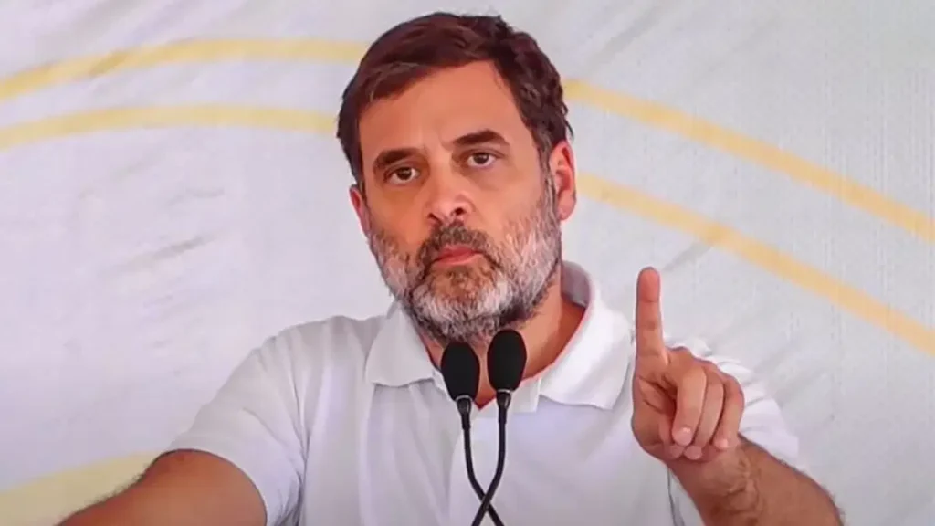 पुणे कोर्ट में वकील ने कहा- राहुल गांधी की जान को खतरा, कल वापस लेंगे अर्जी